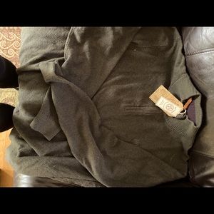 Brand new men’s army green Fat Face sweater